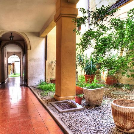 Bologna City Center Apartment By Wonderful Italy מראה חיצוני תמונה